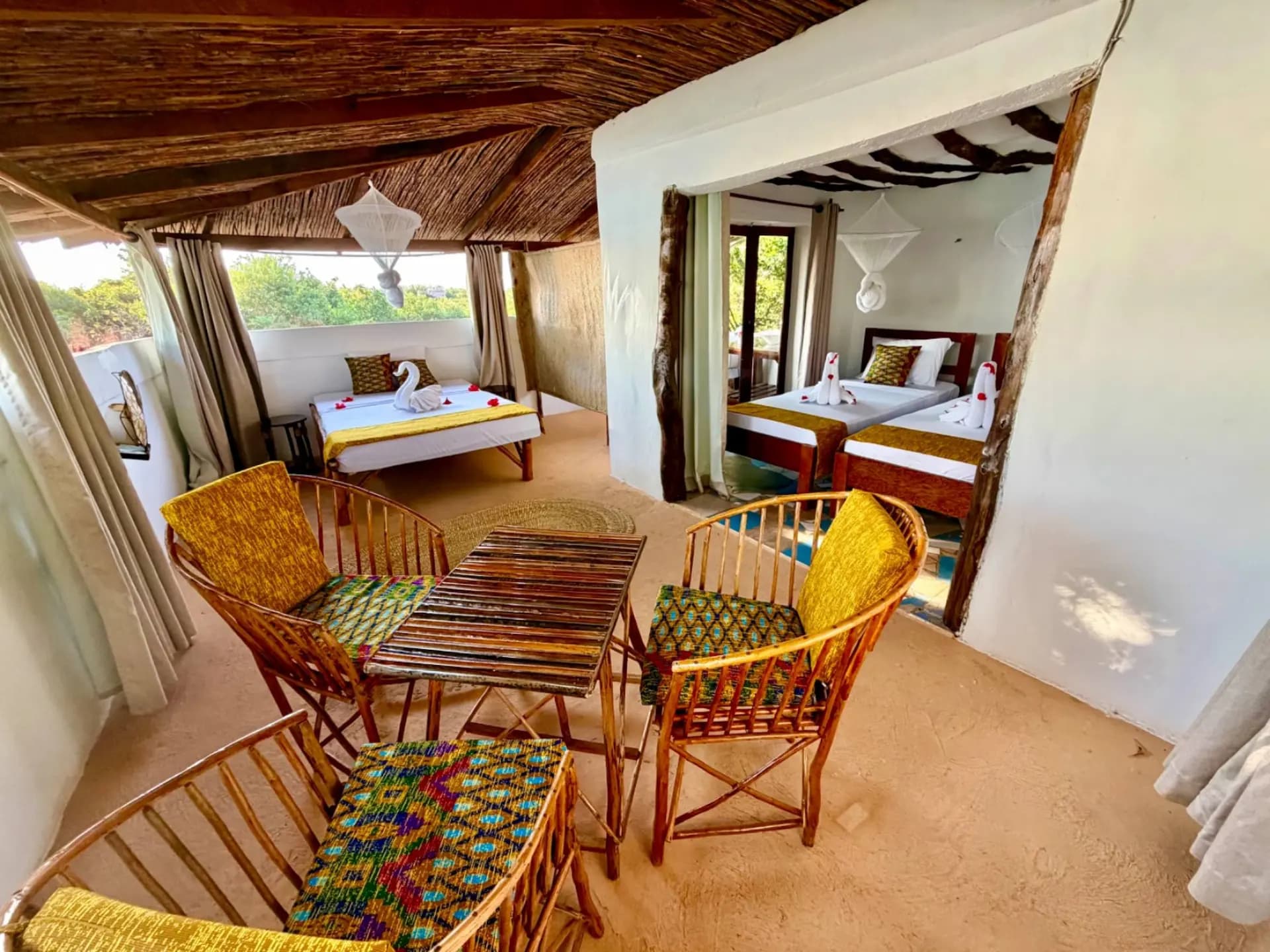 Outside view of the Duplex Bungalow Ocean View at Veridiana Hotel